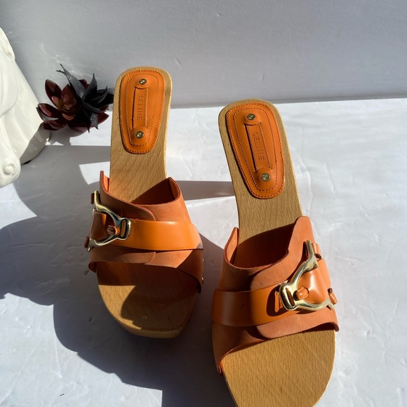 🥿Pre Loved Orange Celine Clogs - Picture 3 of 8